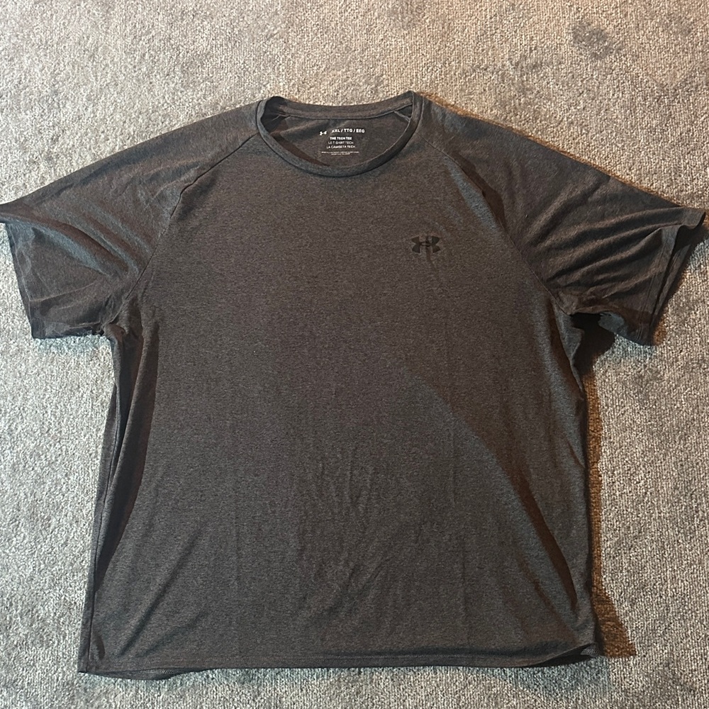UNDER ARMOUR DRI-FIT T-SHIRT